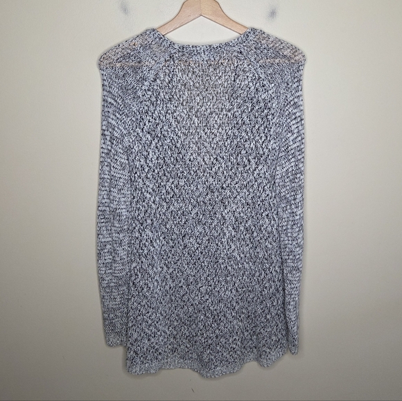 Joan Vass | Marled Gray V-neck Button Front Cardigan Sweater Size Small - Picture 5 of 5